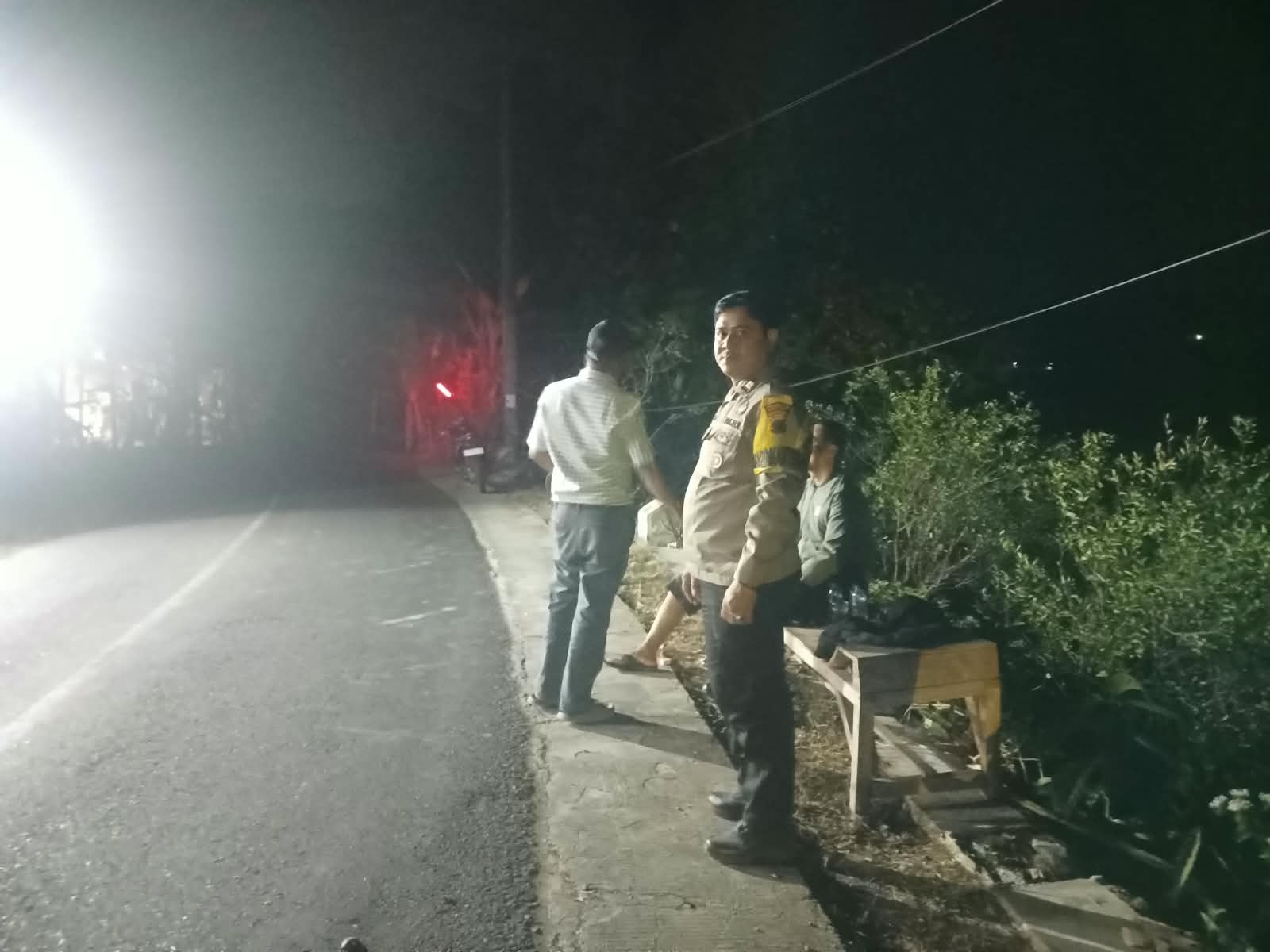 Polsek Gumelar Kawal Hiburan Warga, Orgen Tinggal di Cilangkap Berlangsung Kondusif