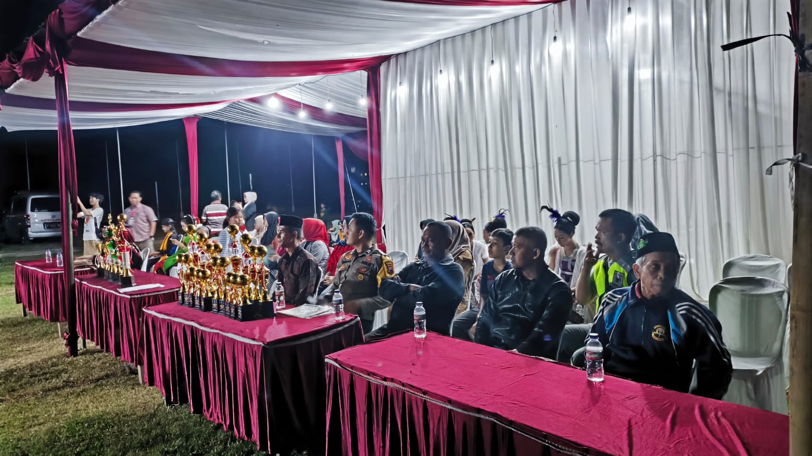 Hadiri Resepsi HUT RI, Bhabinkamtibmas Purwojati Ajak Warga Waspadai Karhutla hingga Narkoba