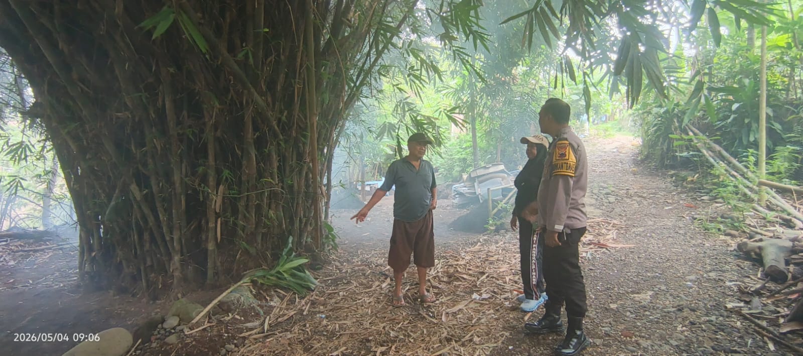 Polsek Purwokerto Timur Polresta Banyumas Tindaklanjuti Keluhan Warga Mersi, Pembakaran Limbah di Bantaran Sungai Dihentikan