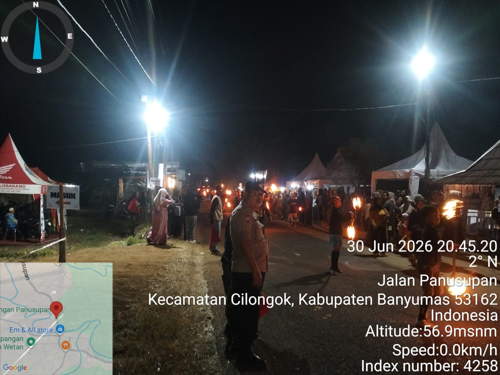 Polsek Cilongok Banyumas Amankan Festival Lentera Kalpa, Arus Lalu Lintas Terkendali