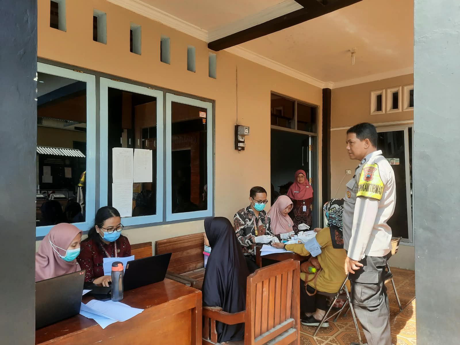 Dampingi Skrining TB Paru di Kemutug Lor, Polsek Baturraden Dorong Deteksi Dini dan Cegah Penularan