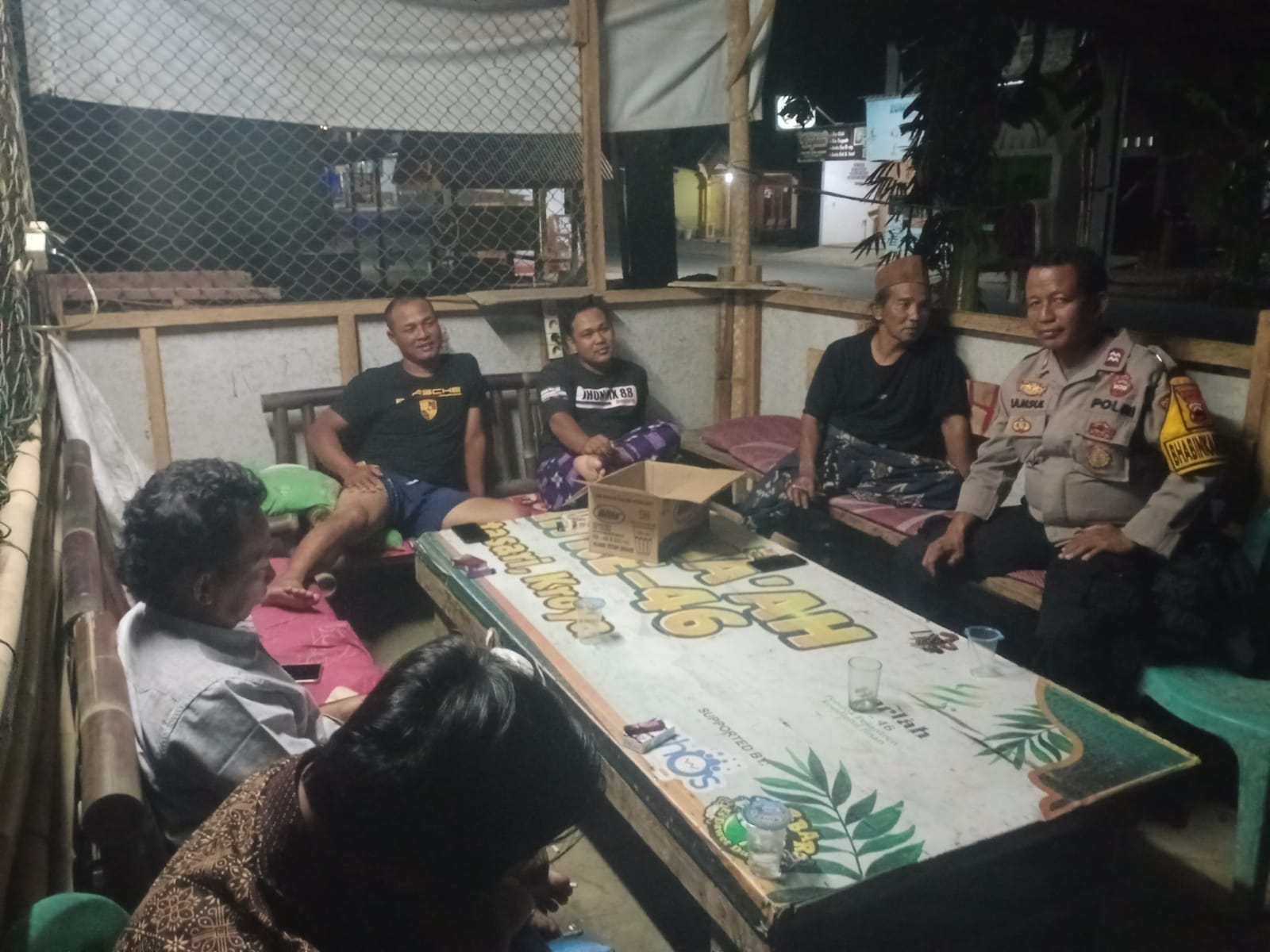 Cegah Kejahatan Malam Hari, Bhabinkamtibmas Polsek Kebasen Ajak Warga Tingkatkan Ronda