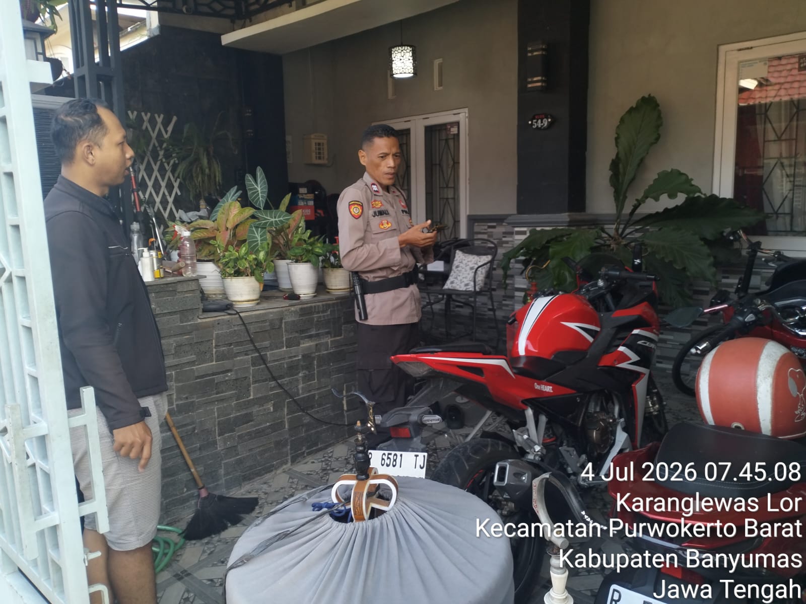 Respon Cepat Layanan 110, Polisi Amankan Terduga Pelaku Pencurian yang Ditangkap Warga di Purwokerto Barat