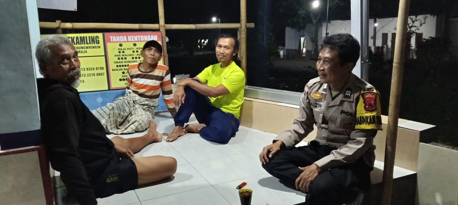 Aktifkan Satkamling, Polsek Patikraja Polresta Banyumas Ajak Warga Tingkatkan Kewaspadaan Malam
